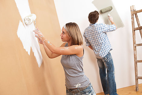 Couple painting - home reno